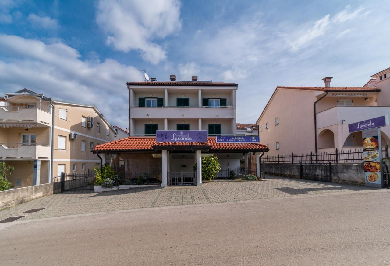 Apartments & Rooms Lavanda Malinska Exterior photo